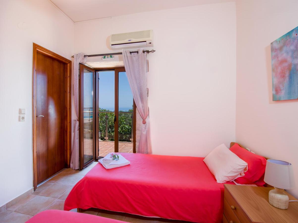 Villa Kourouni Stalós Екстериор снимка