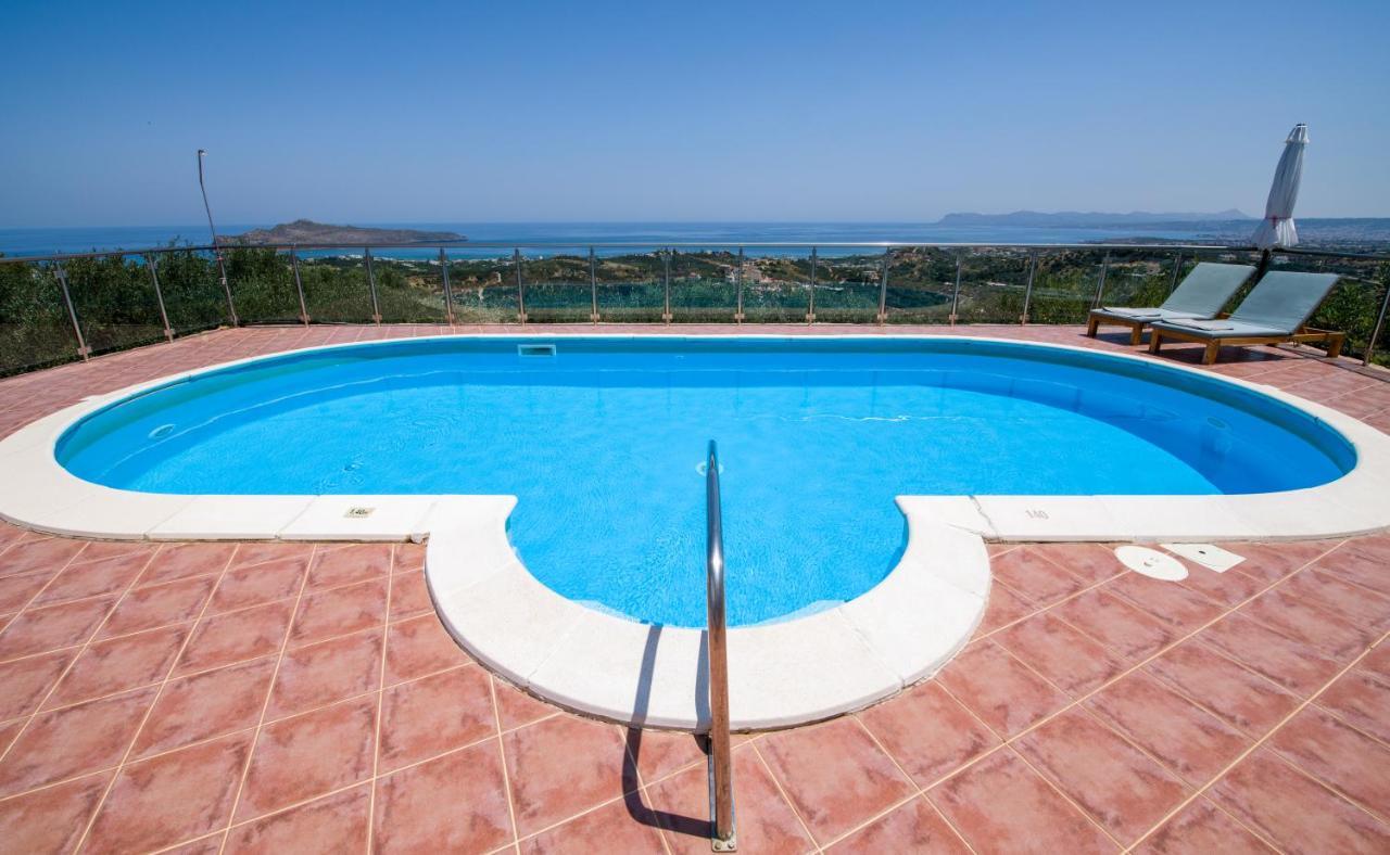 Villa Kourouni Stalós Екстериор снимка