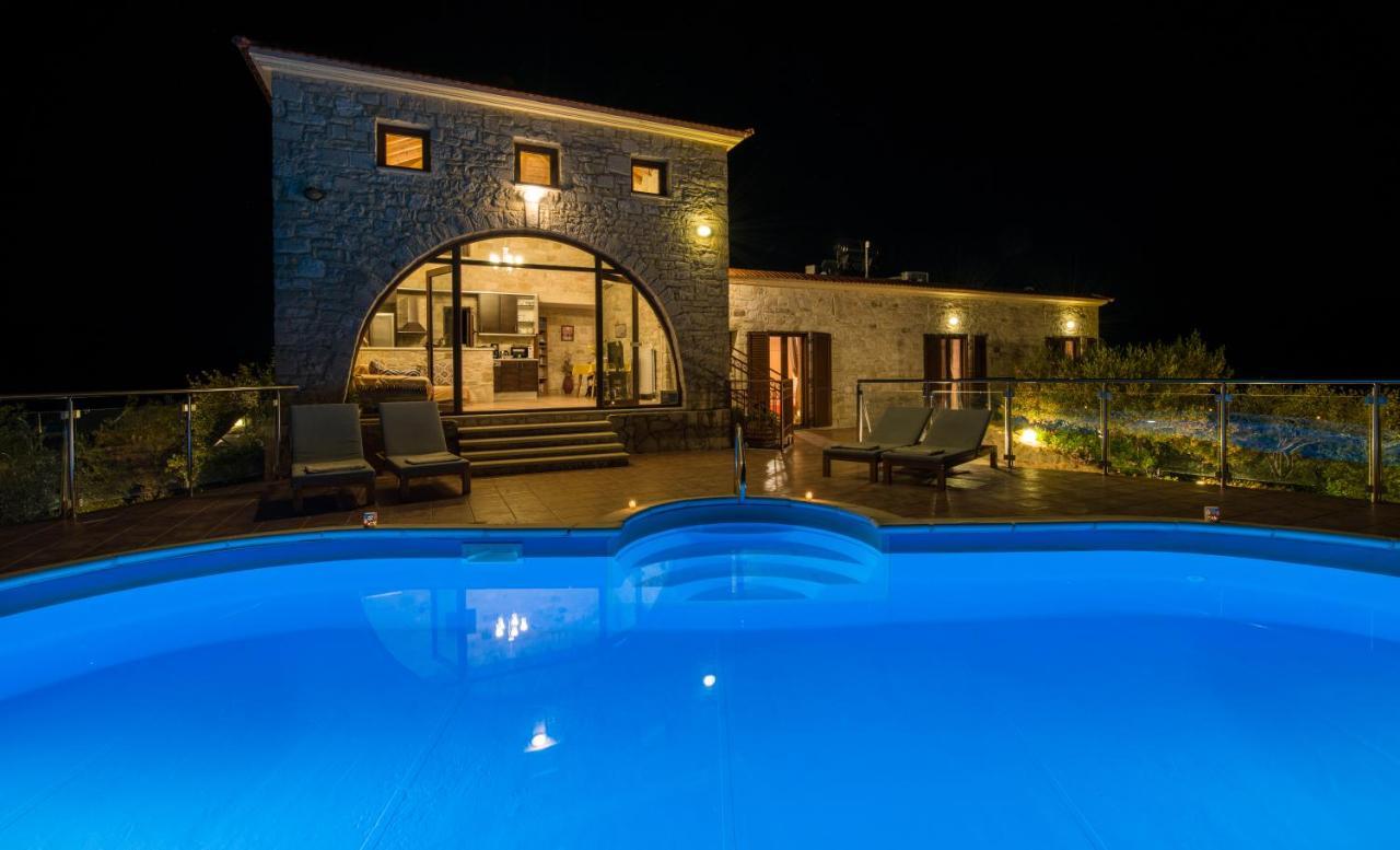 Villa Kourouni Stalós Екстериор снимка
